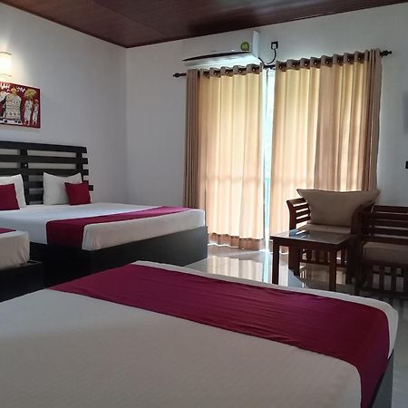 Pivisuma Lodge ดัมบูลลา ภายนอก รูปภาพ