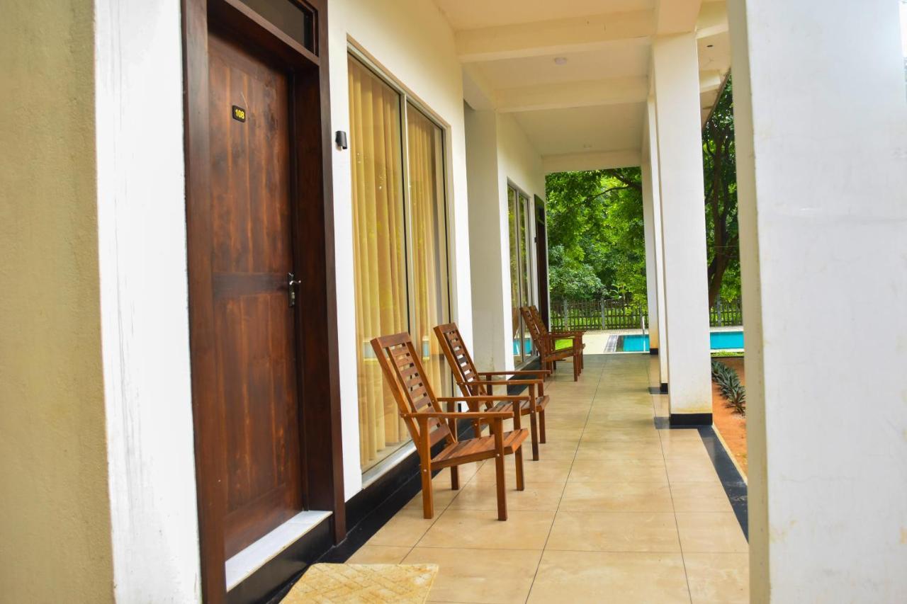 Pivisuma Lodge ดัมบูลลา ภายนอก รูปภาพ