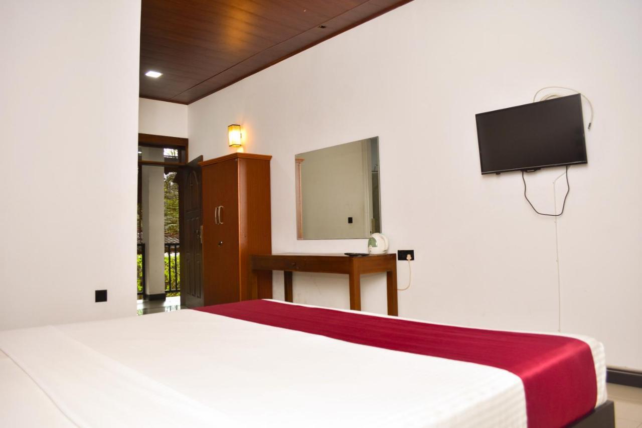 Pivisuma Lodge ดัมบูลลา ภายนอก รูปภาพ