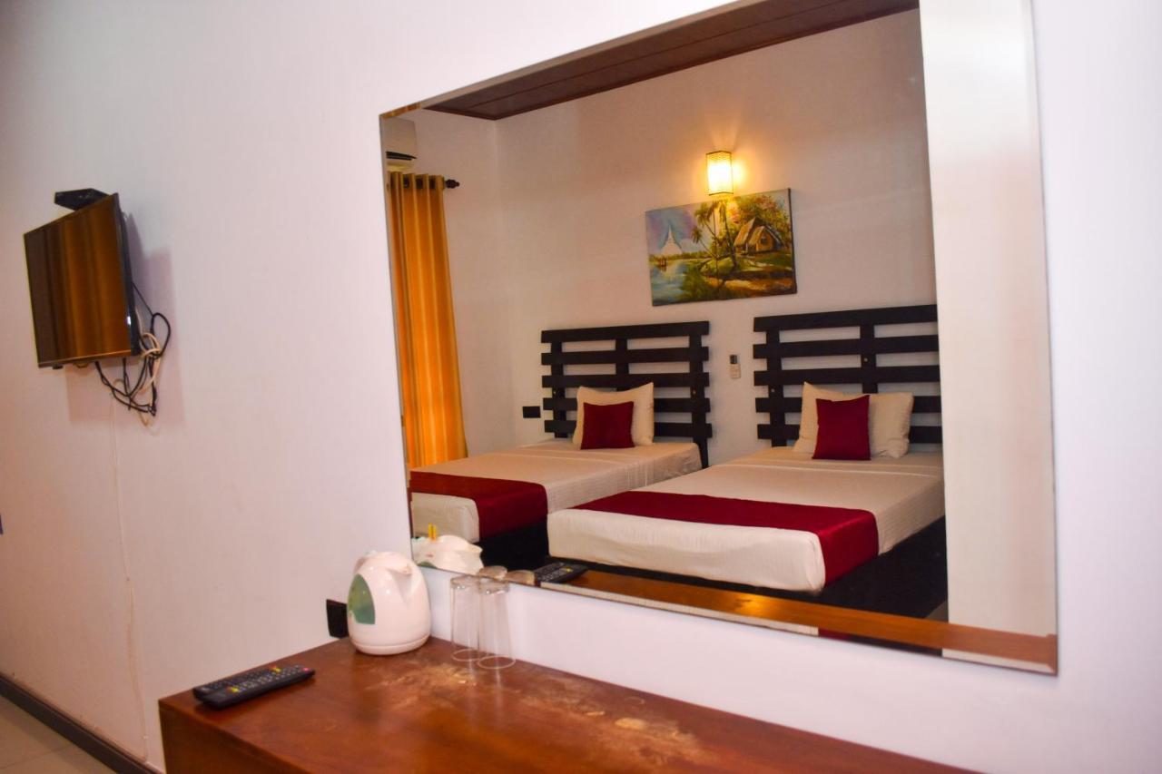 Pivisuma Lodge ดัมบูลลา ภายนอก รูปภาพ