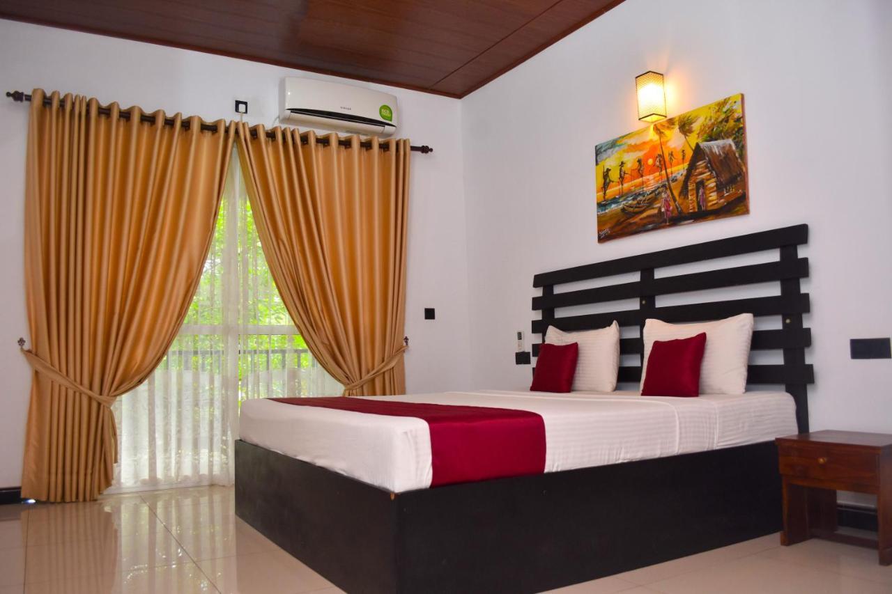 Pivisuma Lodge ดัมบูลลา ภายนอก รูปภาพ