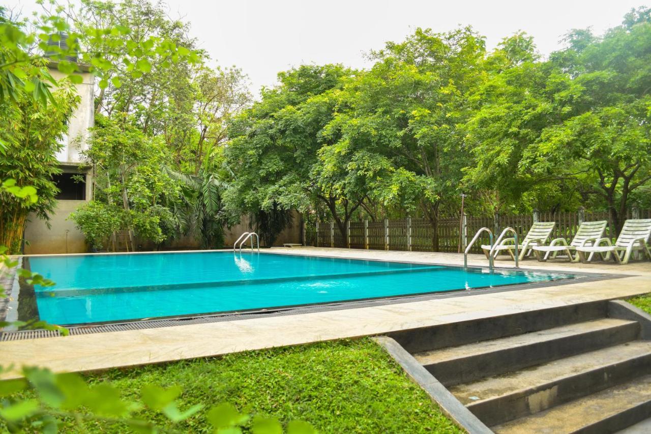 Pivisuma Lodge ดัมบูลลา ภายนอก รูปภาพ