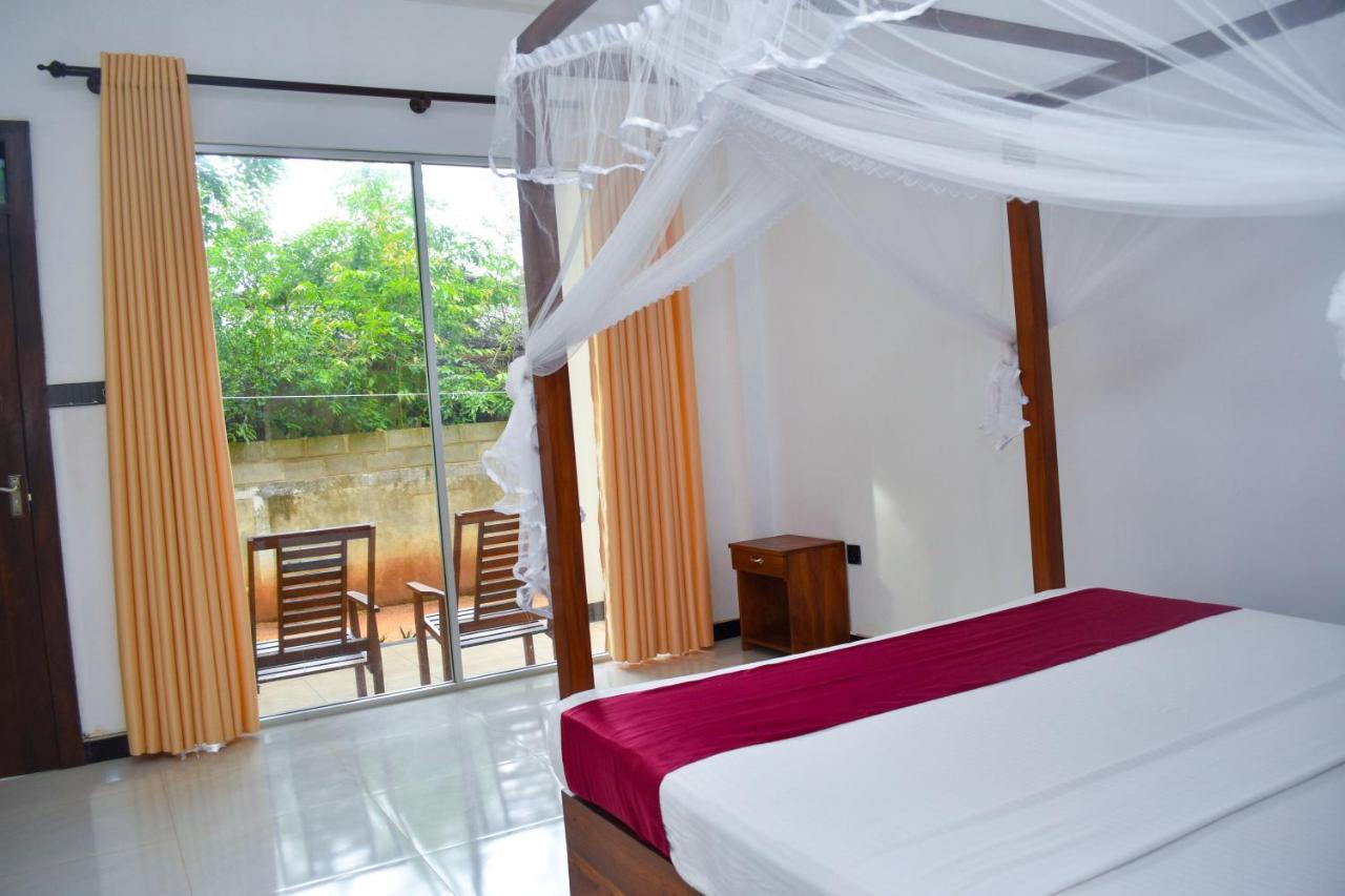 Pivisuma Lodge ดัมบูลลา ภายนอก รูปภาพ